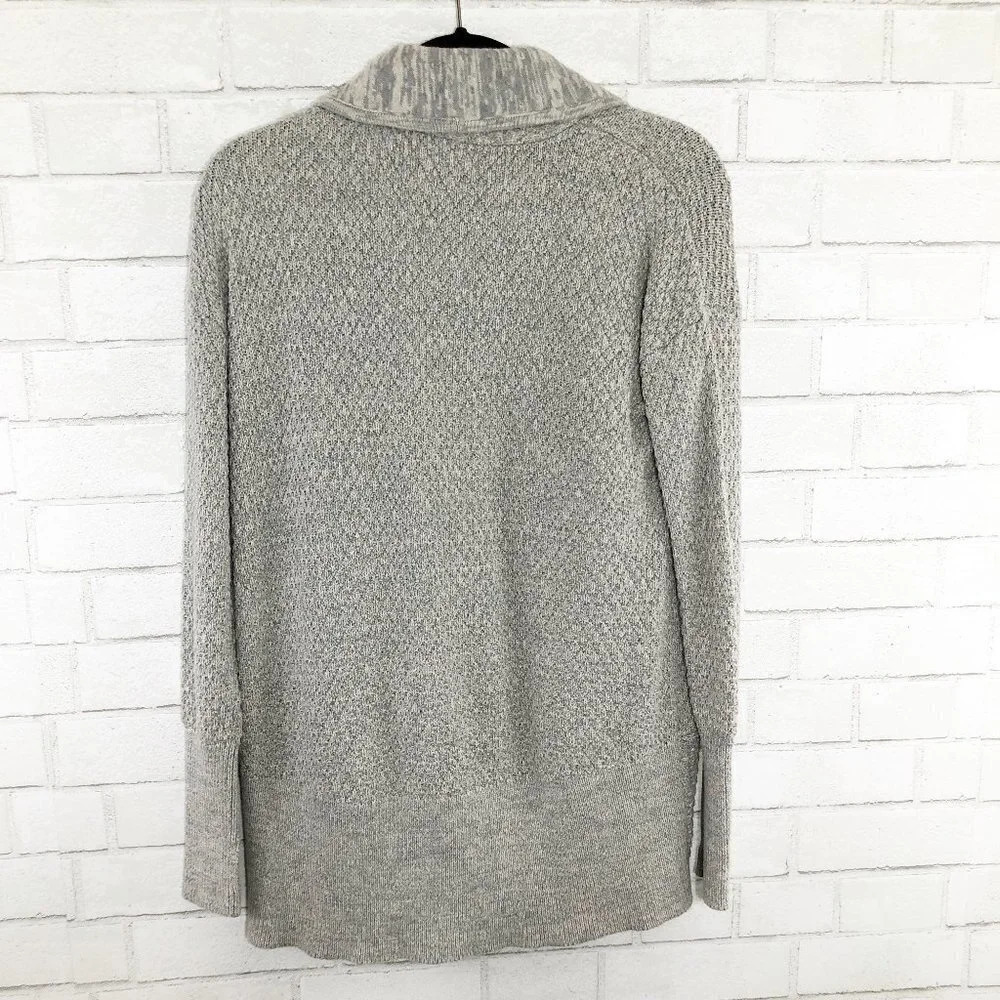 Akini Gray Cardigan Sweater w/ Thumbholes, Medium - Picture 4 of 7